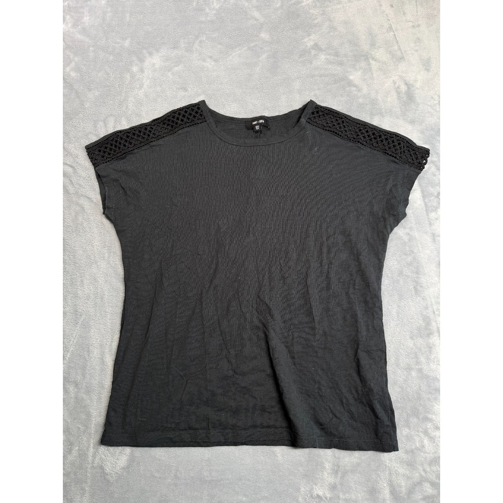 Saint & Sofia T-Shirt Top Women's 8 Black Shoulders Lace Detail Classic Pullover